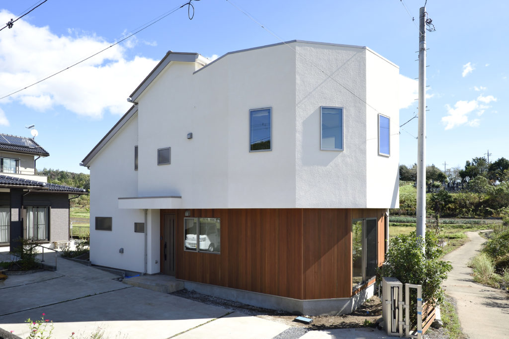 太田市に建つ個性的な家
